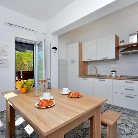 Buljan Jesenice (Split-Dalmatia)